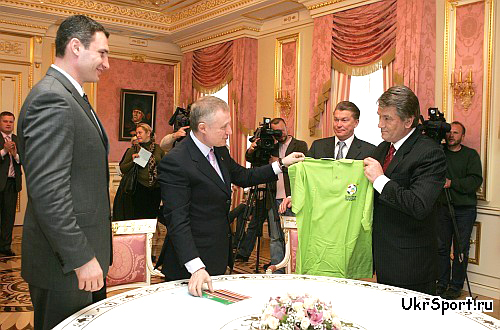 Футбол всегда был инструментом власти