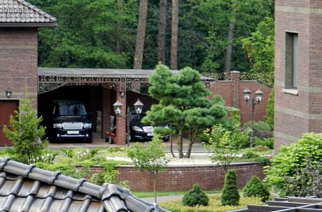 Содержится имение Кузьмина за деньги налогоплательщиков Содержится имение Кузьмина за деньги налогоплательщиков