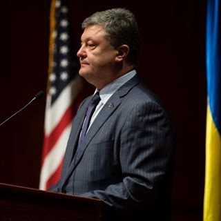 Толстоухов: Фото: Poroshenkopetro / Instagram dqxikeidqxiqqeant