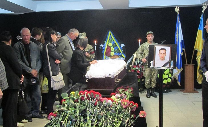 Родина атошника, вбитого Грушниками: За Надю радіємо, але дуже прикро… - фото 2 Родина атошника, вбитого Грушниками: За Надю радіємо, але дуже прикро… - фото 2 dqxikeidqxiqqeant