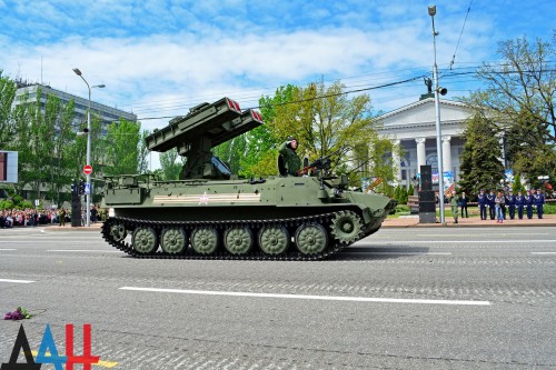 rus-army-parad-Doneck-2016-7-500x333