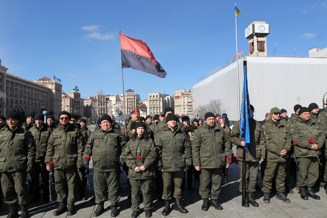 Бійці першого батальйону Національної гвардії України імені генерала Сергія Кульчицького під час урочистостей, присвячених другій річниці створення батальйону, на Майдані Незалежності, Київ, 16 березня 2016 року. Бійці першого батальйону Національної гвардії України імені генерала Сергія Кульчицького під час урочистостей, присвячених другій річниці створення батальйону, на Майдані Незалежності, Київ, 16 березня 2016 року.