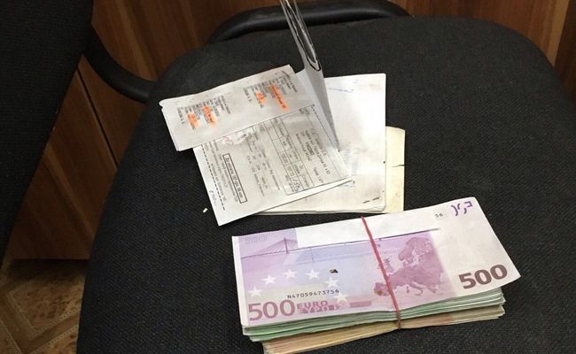 В Черкасах СБУ "прикрыла" конвертцентр с оборотом у 80 миллионов гривен В Черкасах СБУ "прикрыла" конвертцентр с оборотом у 80 миллионов гривен