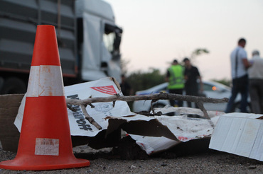 Под Николаевом пьяный водитель зерновоза врезался в микроавтобус с пассажирами: 2 человека погибло, еще 10 тяжело ранены - Copyright https://news.pn
