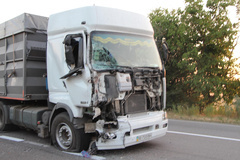 Под Николаевом пьяный водитель зерновоза врезался в микроавтобус с пассажирами: 2 человека погибло, еще 10 тяжело ранены - Copyright https://news.pn