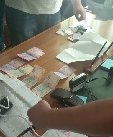 СБУ поймала на взятках сотрудников центра МВД
<div class=