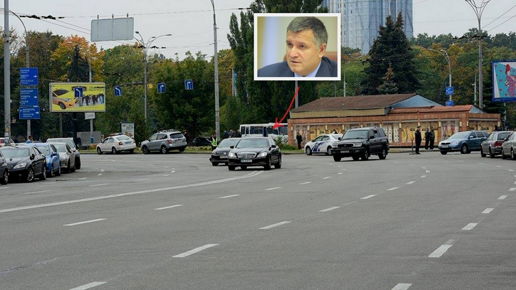 На глазах у регулировщика, кортеж Авакова грубо нарушил ПДД dqxikeidqxiqqeant