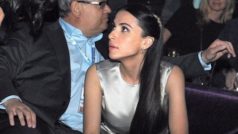 Аскер-заде на экономическом форуме с главой ВТБ Андреем Костиным dqxikeidqxiqqeant