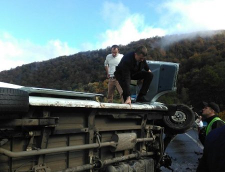 Страшна ДТП на Закарпатті: до лікарні доставлено багато потерпілих (ФОТО) Страшна ДТП на Закарпатті: до лікарні доставлено багато потерпілих (ФОТО) dqxikeidqxitkant