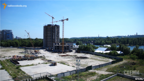 Сумнозвісне будівництво «Сонячна Рів’єра» на березі Дніпра
