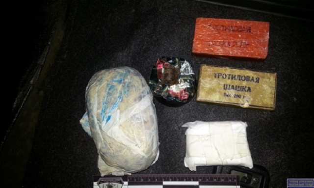 Под Одессой пьяный военнослужащий угрожал взорвать гранату возле ресторана - 23593 Под Одессой пьяный военнослужащий угрожал взорвать гранату возле ресторана - фото 23593