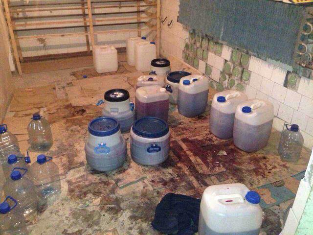 В ресторане Донецкой области обнаружено самодельный алкоголь на 230 тыс. гривен - 26830 В ресторане Донецкой области обнаружено самодельный алкоголь на 230 тыс. гривен - фото 26830 dqxikeidqxiqqeant