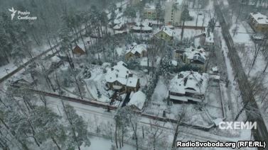 Маєток родини голови Запорізької облдержадміністрації Костянтина Бриля під Києвом
