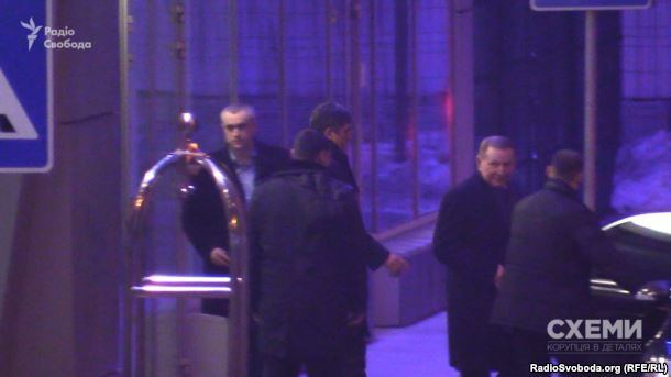 Представник української сторони у тристоронній групі Леонід Кучма в аеропорту «Київ» 16 січня 2017 року