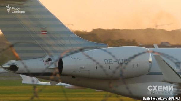 Той самий Bombardier Global Express 6000 з австрійською реєстрацією та бортовим номером OE-IDO, яким постійно користується Віктор Пінчук
