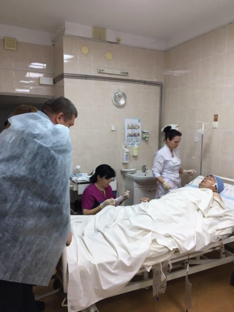 Раненый в Авдеевке спасатель пришел в сознание - 32969 Раненый в Авдеевке спасатель пришел в сознание - фото 32969 dqxikeidqxitkant