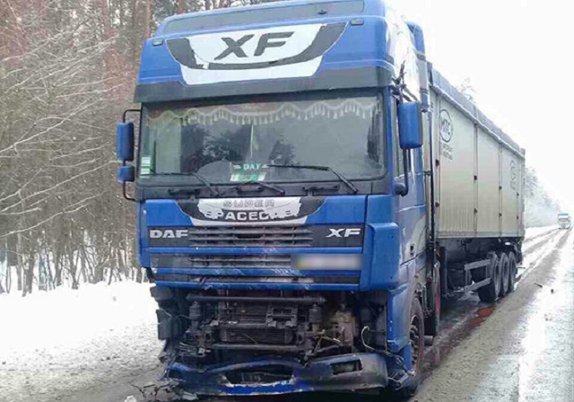 Смертельное ДТП в Хмельницкой области: двое человек погибло, и двое ранено - 33002 Смертельное ДТП в Хмельницкой области: двое человек погибло, и двое ранено - фото 33002
