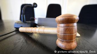 Киевскому программисту может грозить 12 лет тюрьмы Атрибуты правосудия dqxikeidqxiqqeant