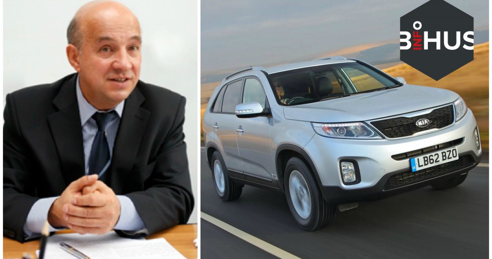 Суддя Пошва і його авто Суддя Пошва і його авто