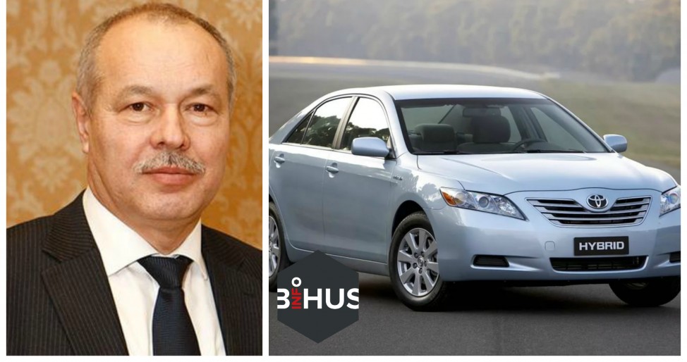 Суддя і тойота Суддя і тойота