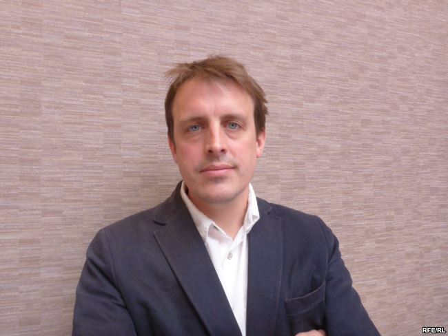 Олівер Буллоу dqxikeidqxitkant