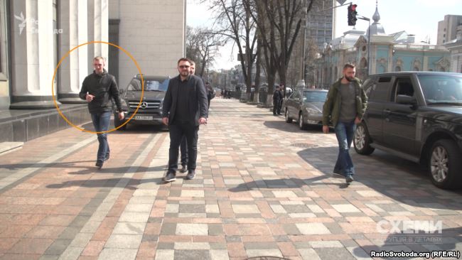 Колишній помічник Олега Ляшка Андрій Лозовий зараз сам народний депутат від Радикальної партії і має супровід