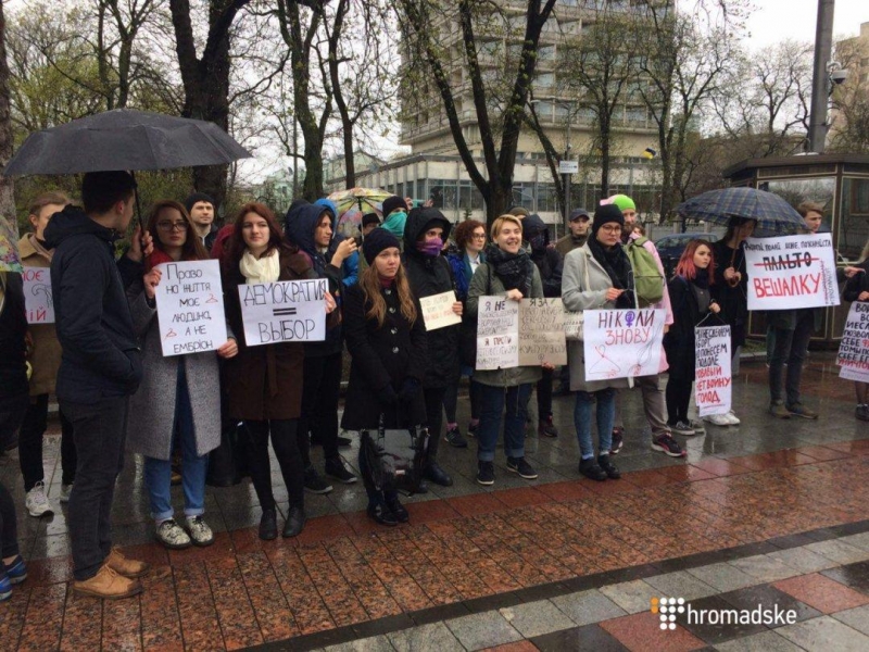 1491653561 9886 dqxikeidqxiqqeant