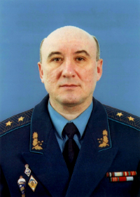 генерал-лейтенант Володимир Хижий dqxikeidqxiqqeant