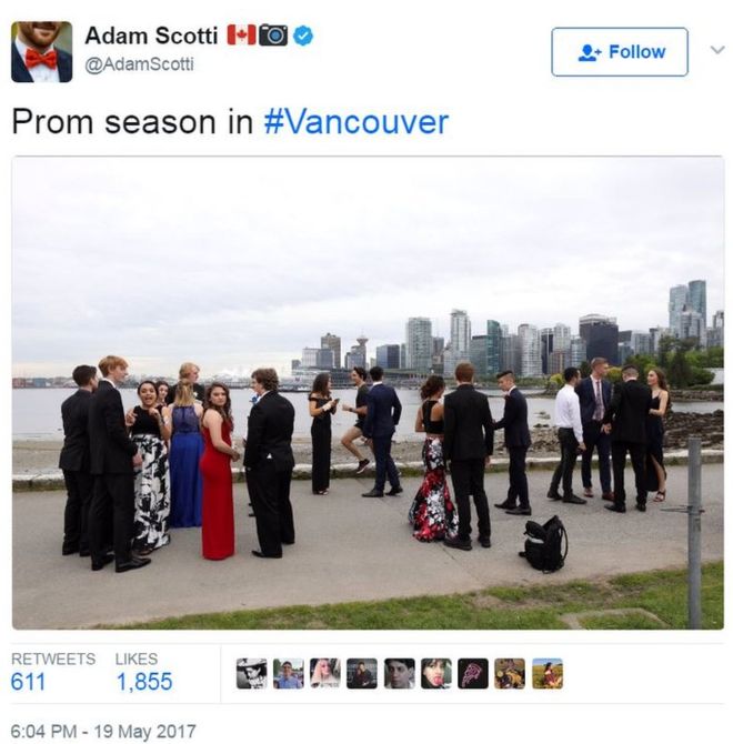 Justin Trudeau’s official photographer tweeted a picture of him jogging past students in full prom regalia, captioned: