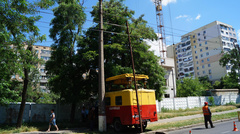 В Николаеве силовая опора рухнула на «маршрутку», пострадало два человека - Copyright https://news.pn