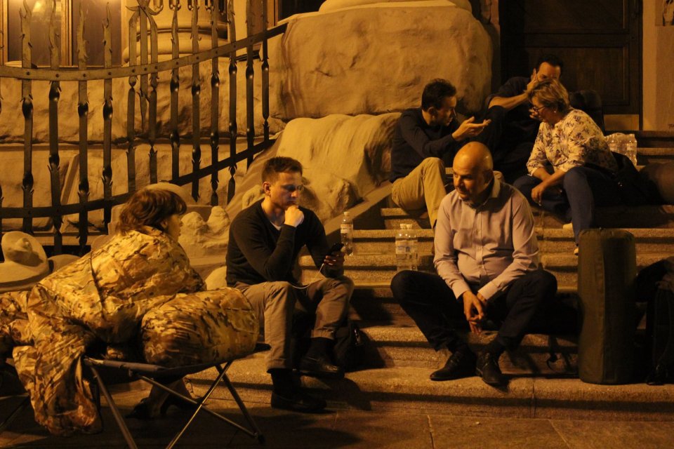 Олег Березюк и нардепы от "Самопомощи" ночевали под администрацией президента - 52572 Олег Березюк и нардепы от "Самопомощи" ночевали под администрацией президента - фото 52572