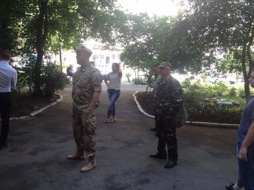 Берегись автомобиля: в Одессе призывникам устроили облаву на машине дельфинария - 53563 Берегись автомобиля: в Одессе призывникам устроили облаву на машине дельфинария - фото 53563