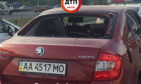 В Киеве обстреляли авто dqxikeidqxitkant