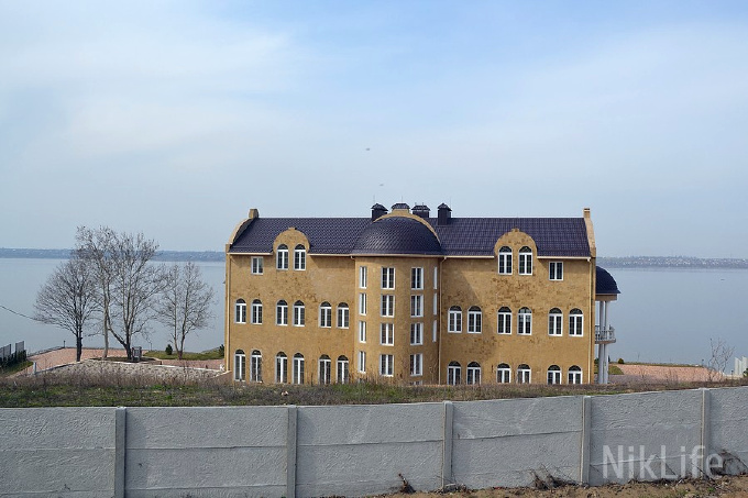 дворец антощенко dqxikeidqxitkant