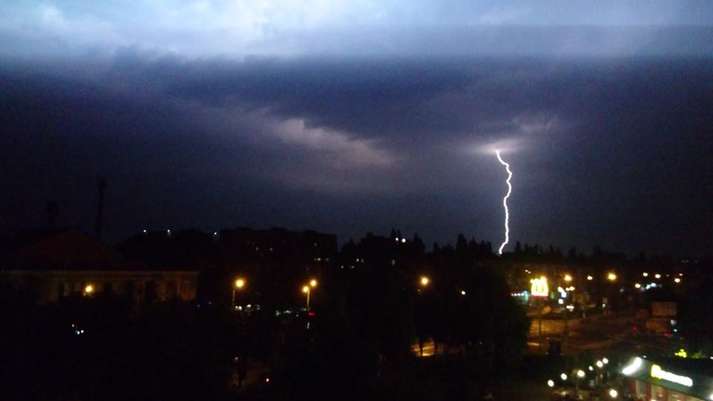 Негода наробила лиха в Україні, загинула жінка dqxikeidqxiqqeant