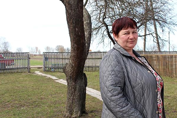 Надія, мати Діани dqxikeidqxitkant