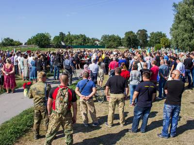 Під час траурної церемонії. Фото: О.Матвієнко dqxikeidqxiqqeant