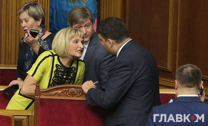 Удивила внешним видом: молодая жена генпрокурора Луценко (фото)