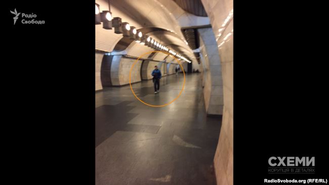 Фото, зроблене Олександром Чорноваловим, станція метро «Печерська», Київ, 17 жовтня 2017 року dqxikeidqxiqqeant