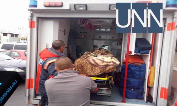 Мосийчука вывозят из больницы. 26.10.2017 dqxikeidqxiqqeant