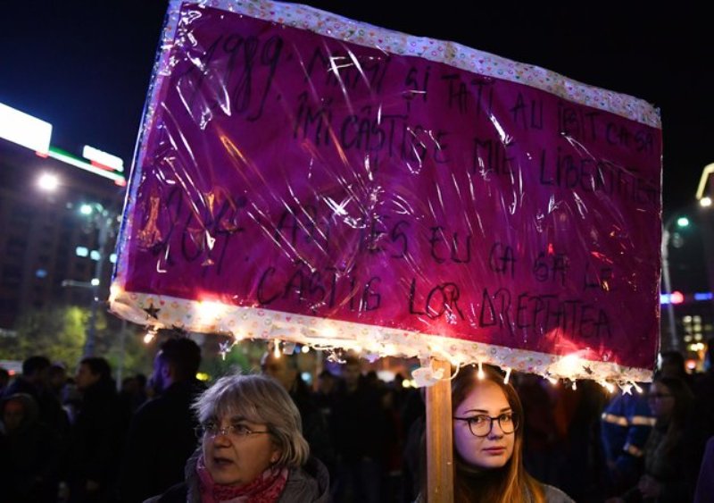 796984_main   :      -  