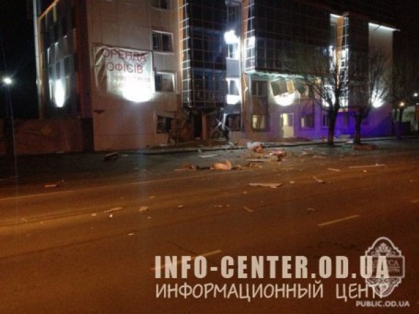 2-В Одесі пролунав вибух у волонтерському центрі допомоги бійцям АТО dqxikeidqxiqqeant