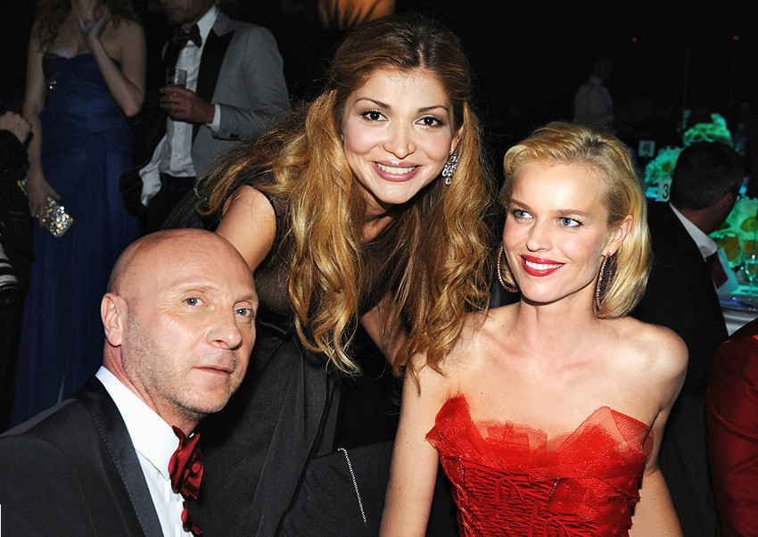        amfAR  , 2009
