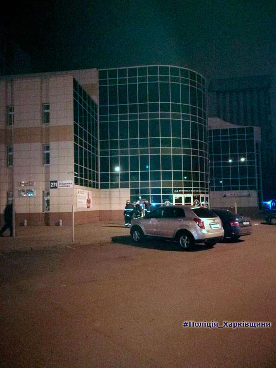 Из "Радмира" в поисках взрывчатки эвакуировали 400 человек Радмир dqxikeidqxiqqeant