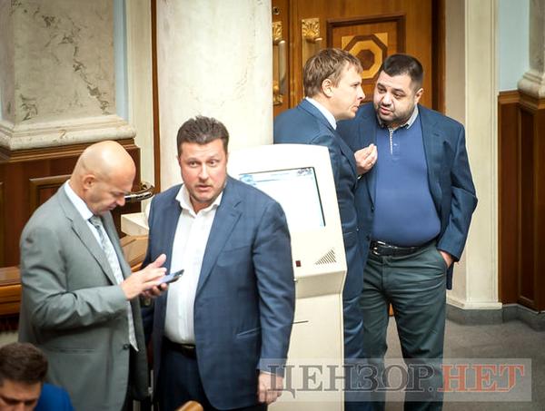 Скучное лицо Добкина, смешная история от Довгого и Савченко с Рабиновичем: рабочий день Рады 6 июня 10 Скучное лицо Добкина, смешная история от Довгого и Савченко с Рабиновичем: рабочий день Рады 6 июня 10 dqxikeidqxitkant