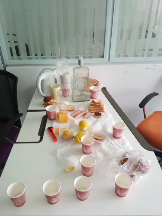 Фото, сделанное представителями компании "Юнисон Груп" на 33-м этаже БЦ "Гулливер" dqxikeidqxitkant