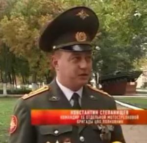 Константин Степанищев, командир 4-й бригады ЛНР, которому прострелили ногу подчиненные, стал генерал-майором армии РФ 01 Константин Степанищев, командир 4-й бригады ЛНР, которому прострелили ногу подчиненные, стал генерал-майором армии РФ 01 dqxikeidqxiqqeant