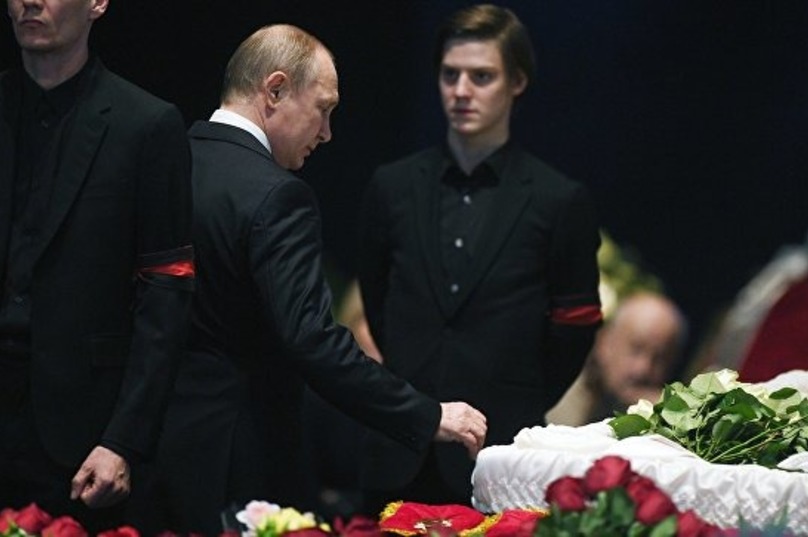 ÐŸÐ¾Ñ…Ð¾Ñ€Ð¾Ð½Ñ‹ ÐžÐ»ÐµÐ³Ð° Ð¢Ð°Ð±Ð°ÐºÐ¾Ð²Ð°. ÐšÐ°Ðº ÑÑ‚Ð¾ Ð±Ñ‹Ð»Ð¾ (Ñ„Ð¾Ñ‚Ð¾Ñ€ÐµÐ¿Ð¾Ñ€Ñ‚Ð°Ð¶) 