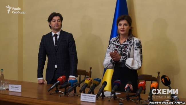 Міністр культури Євген Нищук і новообрана голова Українського культурного фонду Марина Порошенко dqxikeidqxiqqeant