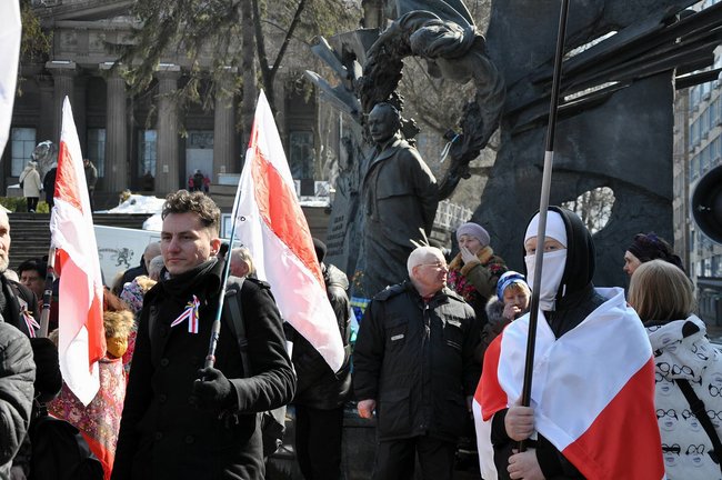 В центре Киева прошла акция солидарности с белорусским народом, посвященная празднованию Дня Воли 14 В центре Киева прошла акция солидарности с белорусским народом, посвященная празднованию Дня Воли 14